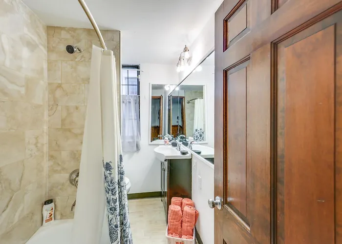 Holiday home 2 Mi To Dtwn Pittsburgh: Family-friendly Townhome! Pittsburgh