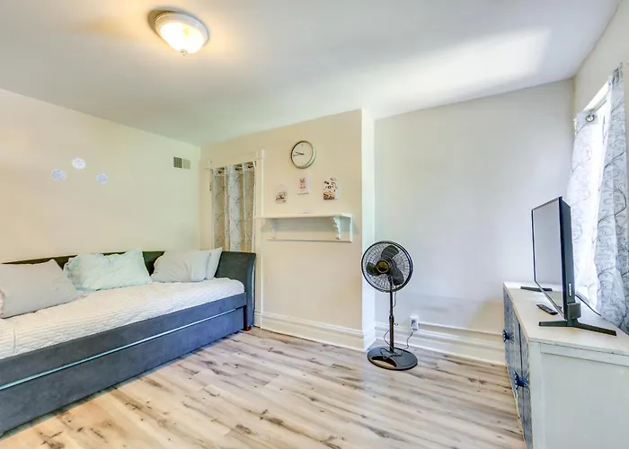 2 Mi To Dtwn Pittsburgh: Family-friendly Townhome! Holiday home *